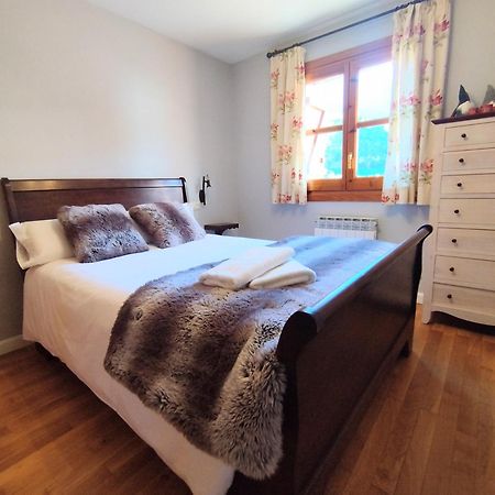شقة Check-In Casas Cumbre De Benasque إريسته المظهر الخارجي الصورة