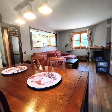 شقة Check-In Casas Cumbre De Benasque إريسته المظهر الخارجي الصورة