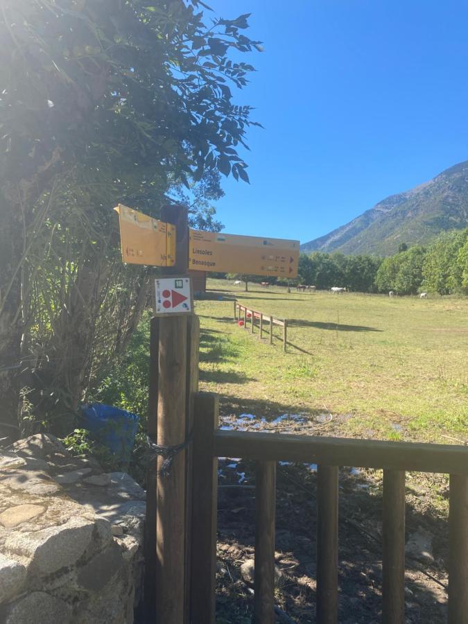 شقة Check-In Casas Cumbre De Benasque إريسته المظهر الخارجي الصورة
