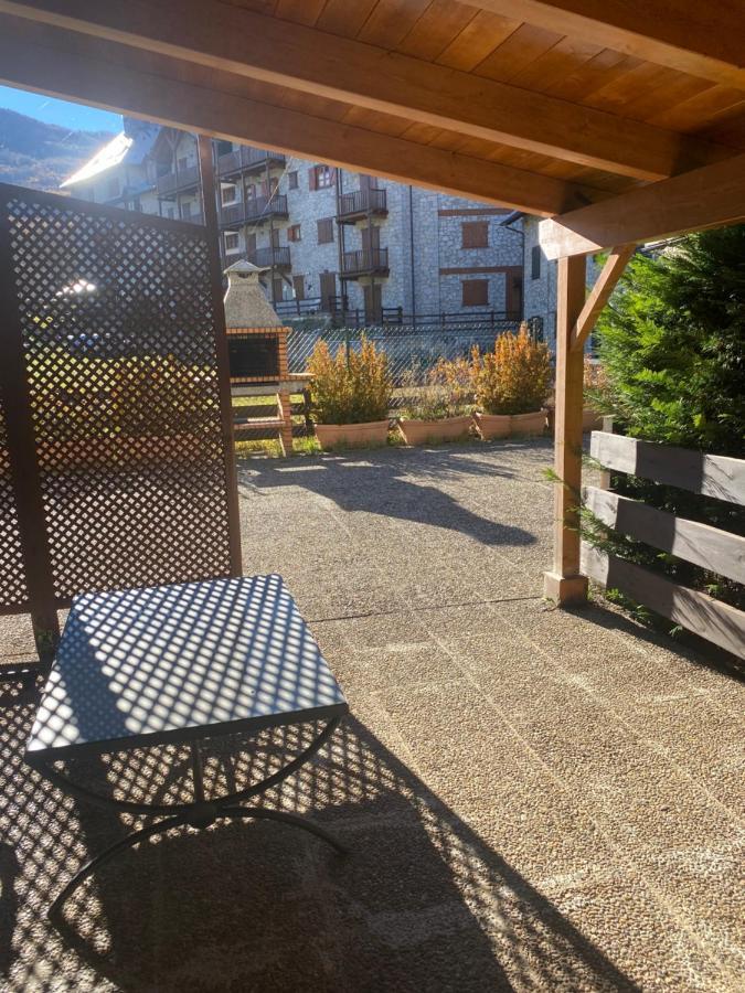 شقة Check-In Casas Cumbre De Benasque إريسته المظهر الخارجي الصورة