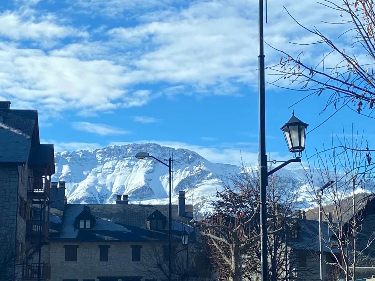 شقة Check-In Casas Cumbre De Benasque إريسته المظهر الخارجي الصورة