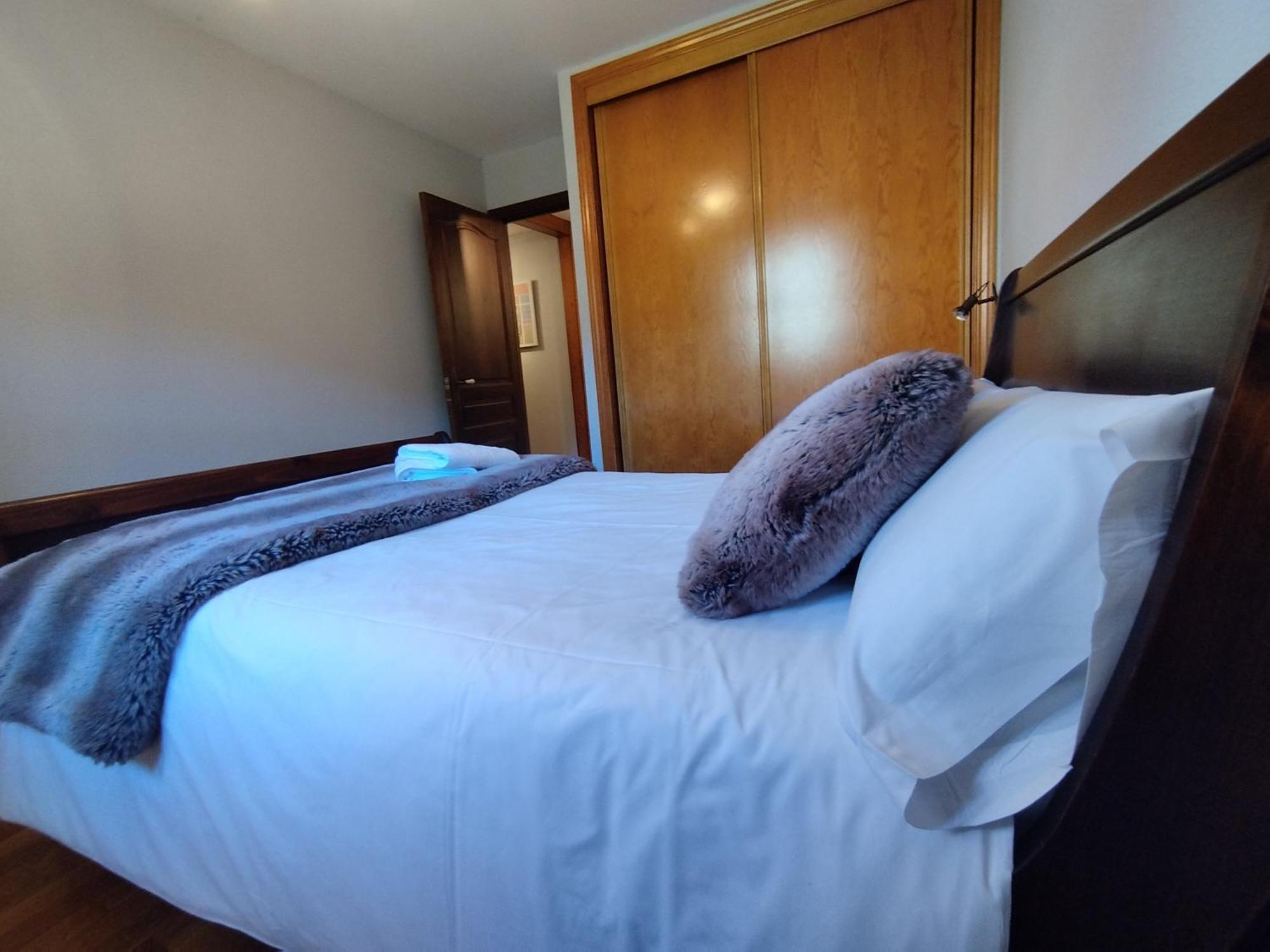 شقة Check-In Casas Cumbre De Benasque إريسته المظهر الخارجي الصورة